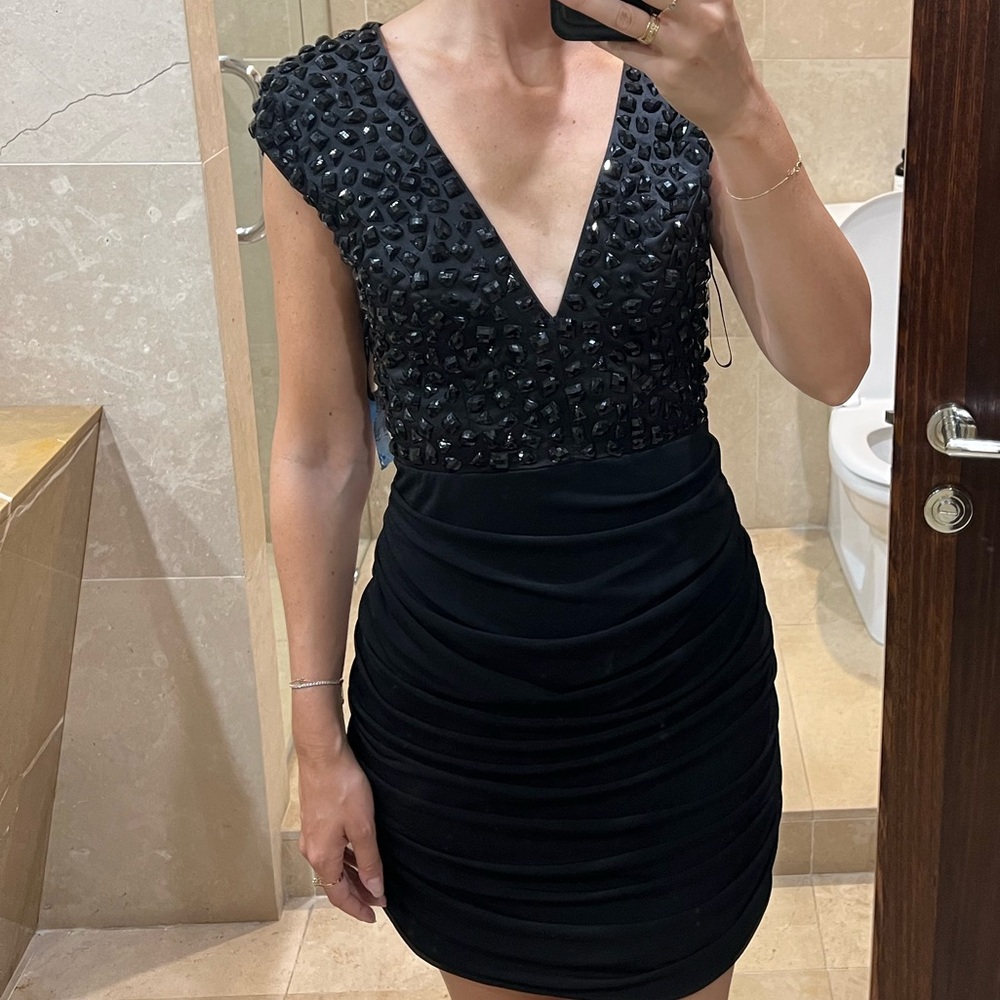 Alex Perry Black Embellished Dress - US 2/AUS 6